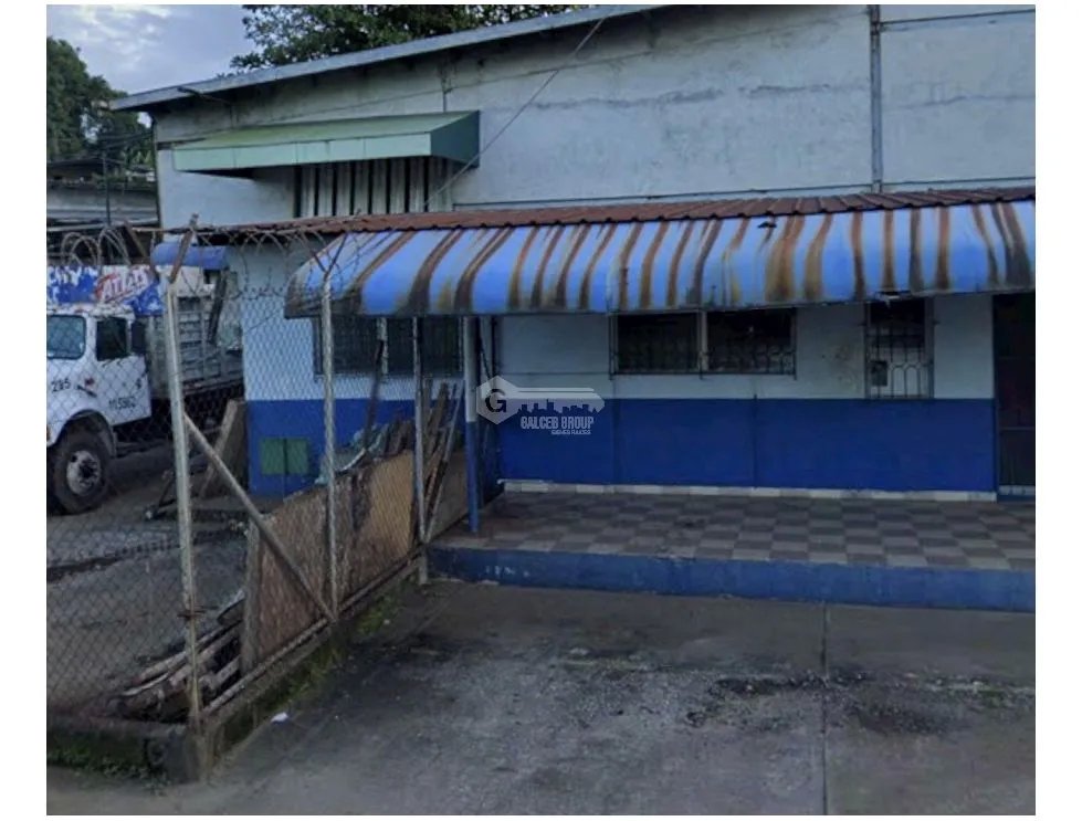 Building for sale in Rio Abajo
