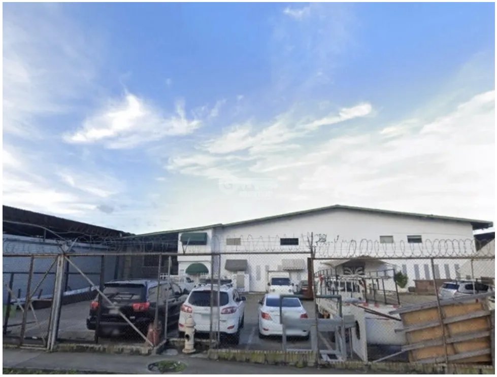 SE VENDE GALERA COMERCIAL EN RIO ABAJO CALLE 22 5,000M2 PLANTA BAJA