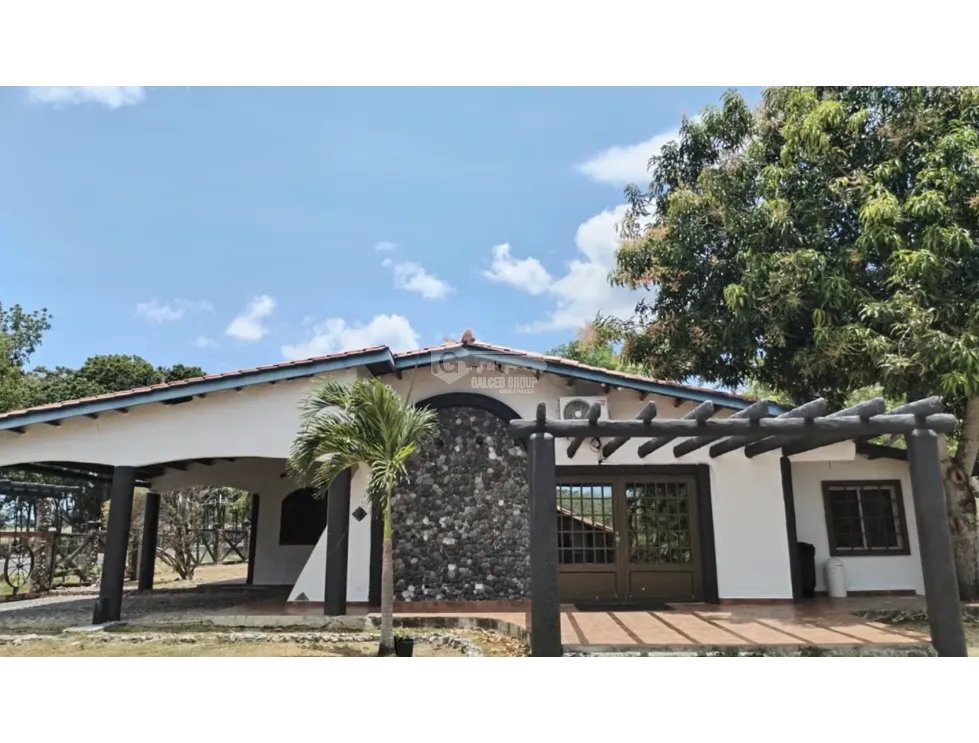 CHAME / PUNTA CHAME / CASA / 970M2 / AMOBLADA / PISCINA / JACUZZI
