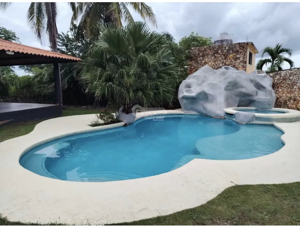 SE VENDE CASA EN PUNTA CHAME 970M2 AMOBLADA CON PISCINA Y JACUZZI