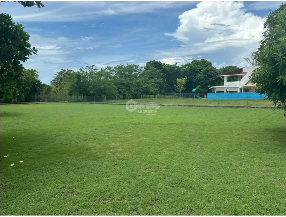 TERRENO / CHAME / 2500 M2 / CORONADO / DOS FINCAS