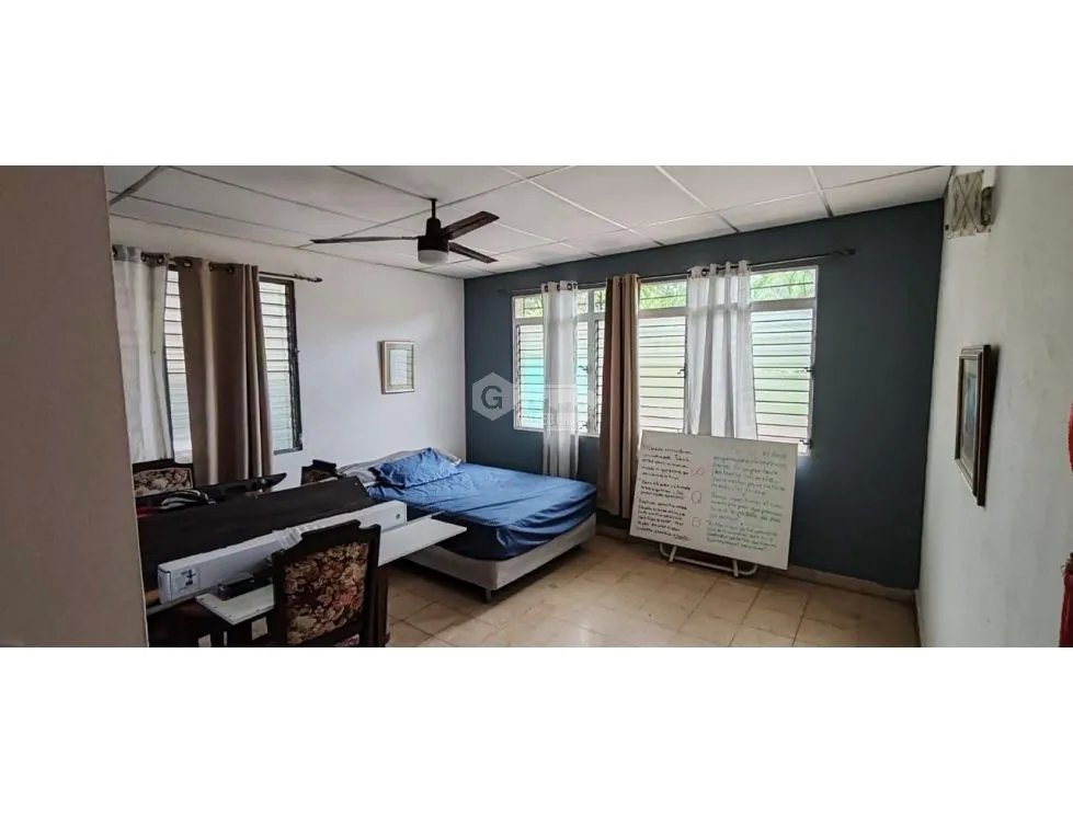 SE VENDE CASA EN BETANIA URB. LOS ANGELES 3 HABITACIONES 675m2