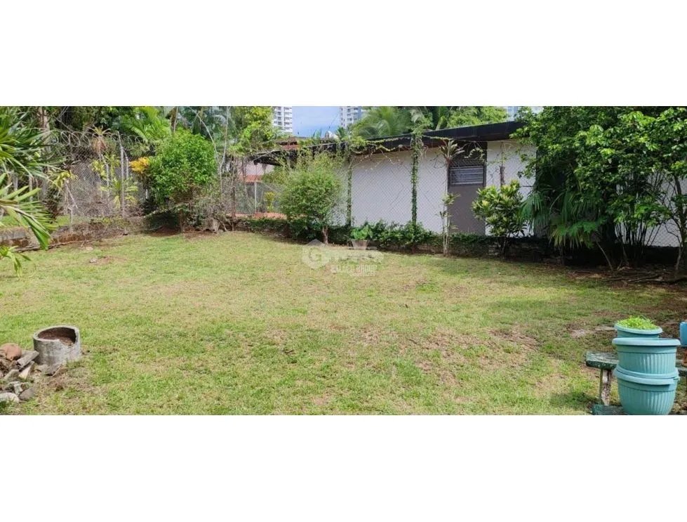 SE VENDE CASA EN BETANIA URB. LOS ANGELES 3 HABITACIONES 675m2