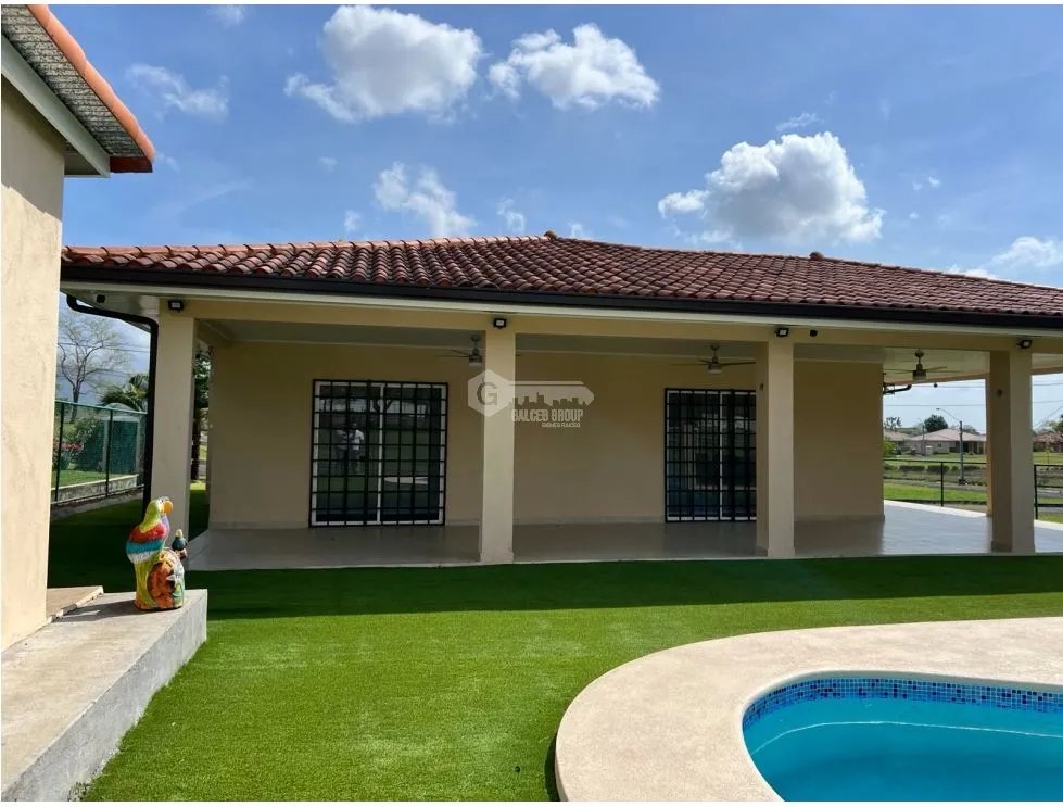 SE VENDE CASA DE PLAYA EN CHAME COLINAS BRISAS DEL CELAJE 381M