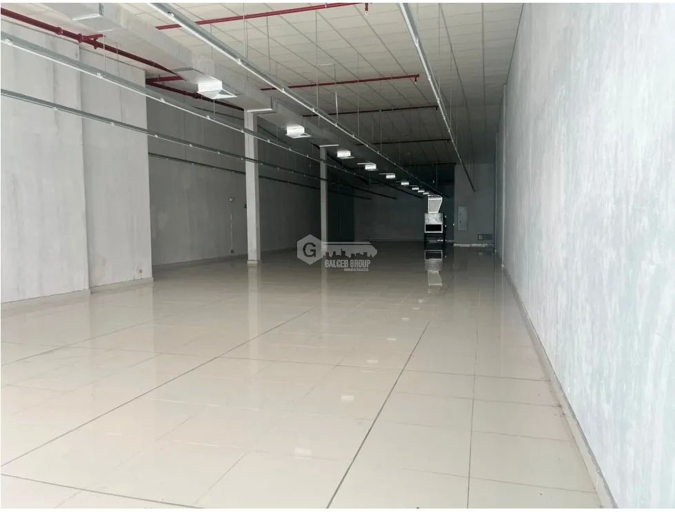 SE ALQUILA AMPLIO LOCAL COMERCIAL EN COSTA SUR 563 M2 PLANTA BAJA