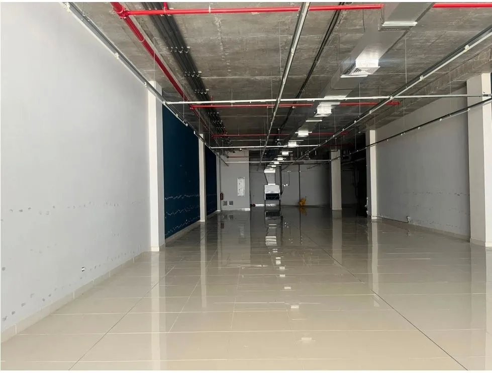 LOCAL COMERCIAL / COSTA SUR / 454 M2 / PLANTA BAJA / SIN DIVISIONES