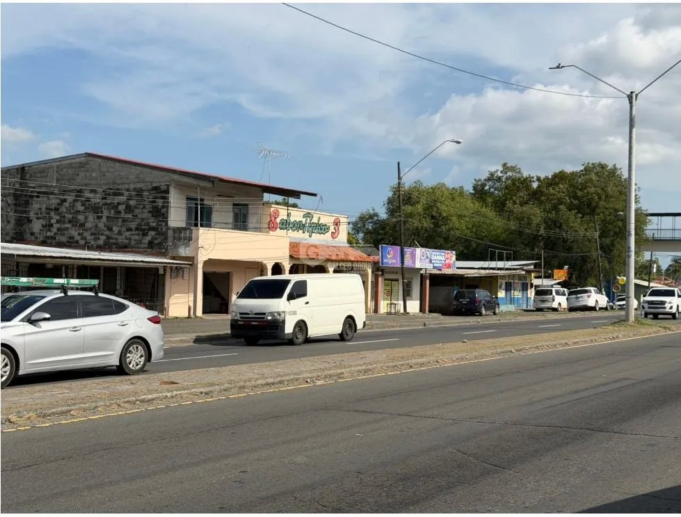 SE VENDE LOCAL COMERCIAL EN CHAME BEJUCO  240 M2