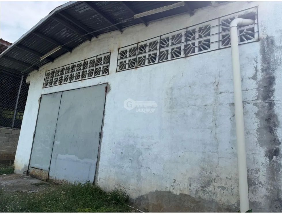 SE VENDE LOCAL COMERCIAL EN CHAME BEJUCO  240 M2