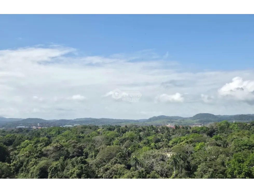 SE ALQUILA APARTAMENTO EN CLAYTON 153 M2 FULL AMOBLADO VISTA AL CANAL