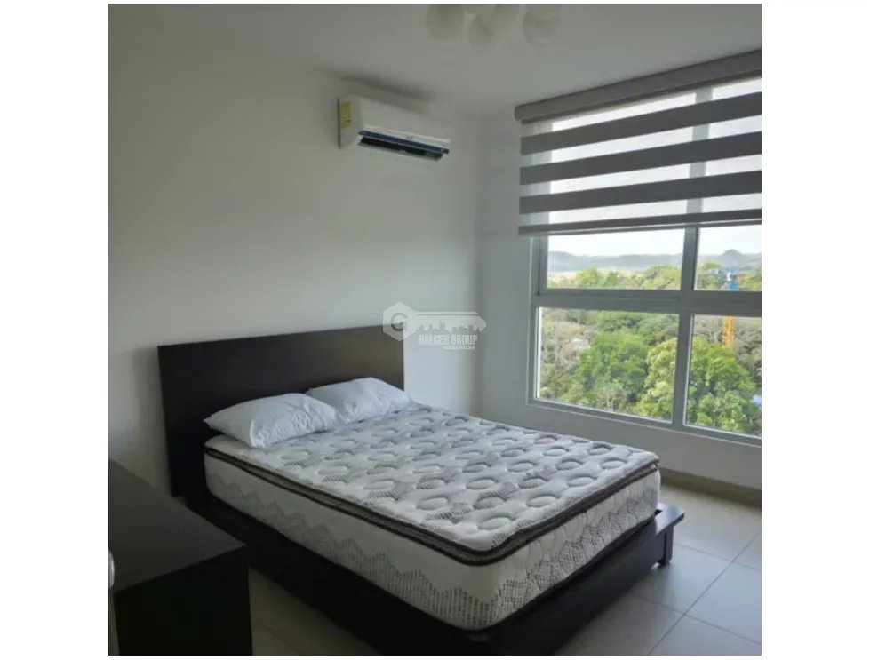 SE ALQUILA APARTAMENTO EN CLAYTON 153 M2 FULL AMOBLADO VISTA AL CANAL