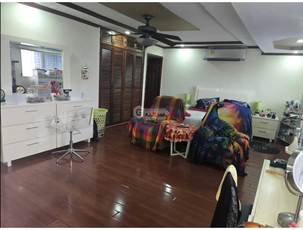 PARQUE LEFEVRE / SANTA ELENA / 4 HABITACIONES / 250m2 / 5 BAÑOS