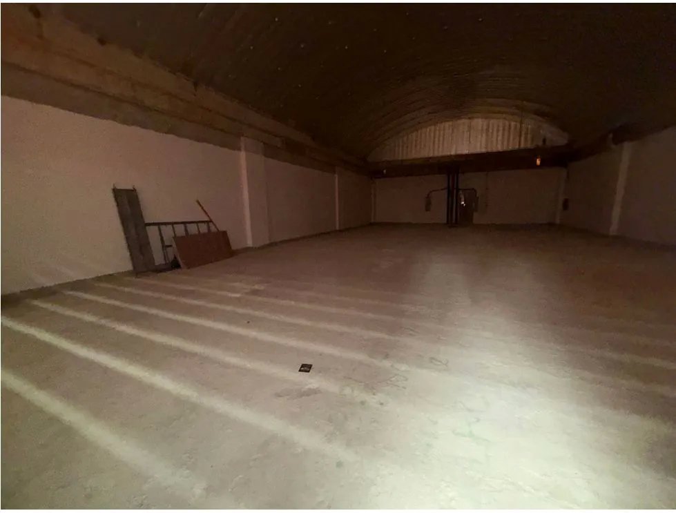 ALBROOK MALL / LOCAL  / 340M2 / SEGUNDO PISO