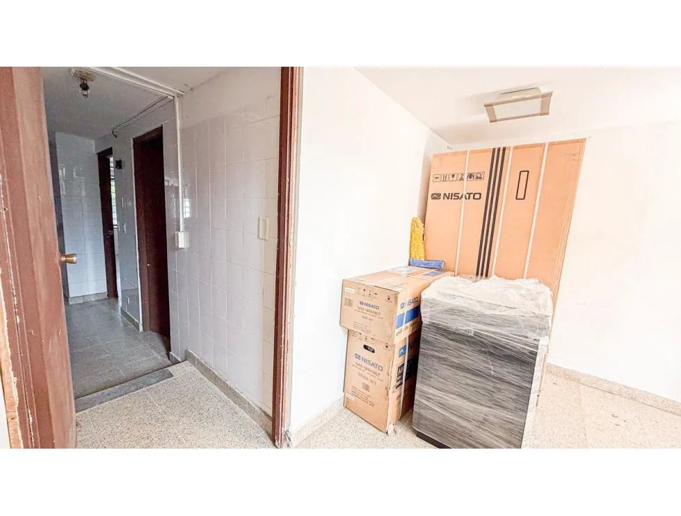 SE VENDE CASA EN BETANIA URB. LOS ANGELES DE 4 NIVELES 450 m2 PATIO