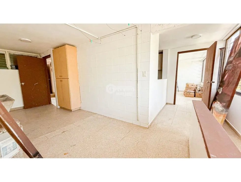 SE VENDE CASA EN BETANIA URB. LOS ANGELES DE 4 NIVELES 450 m2 PATIO