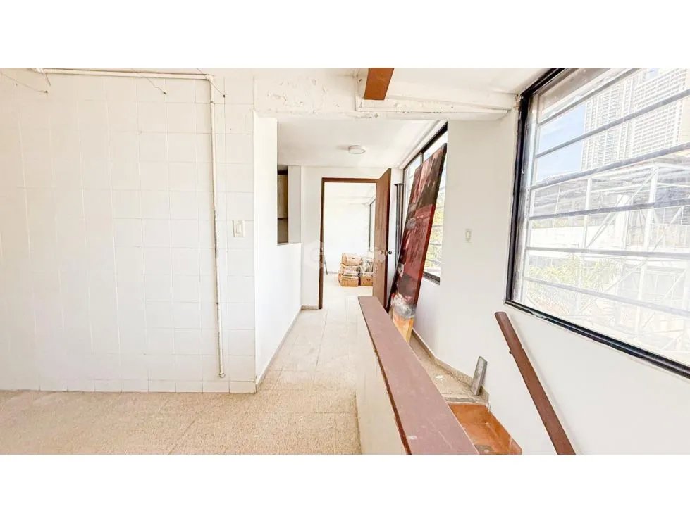 BETANIA  / URB. LOS ANGELES / CASA DE 4 NIVELES / 450 m2 / PATIO