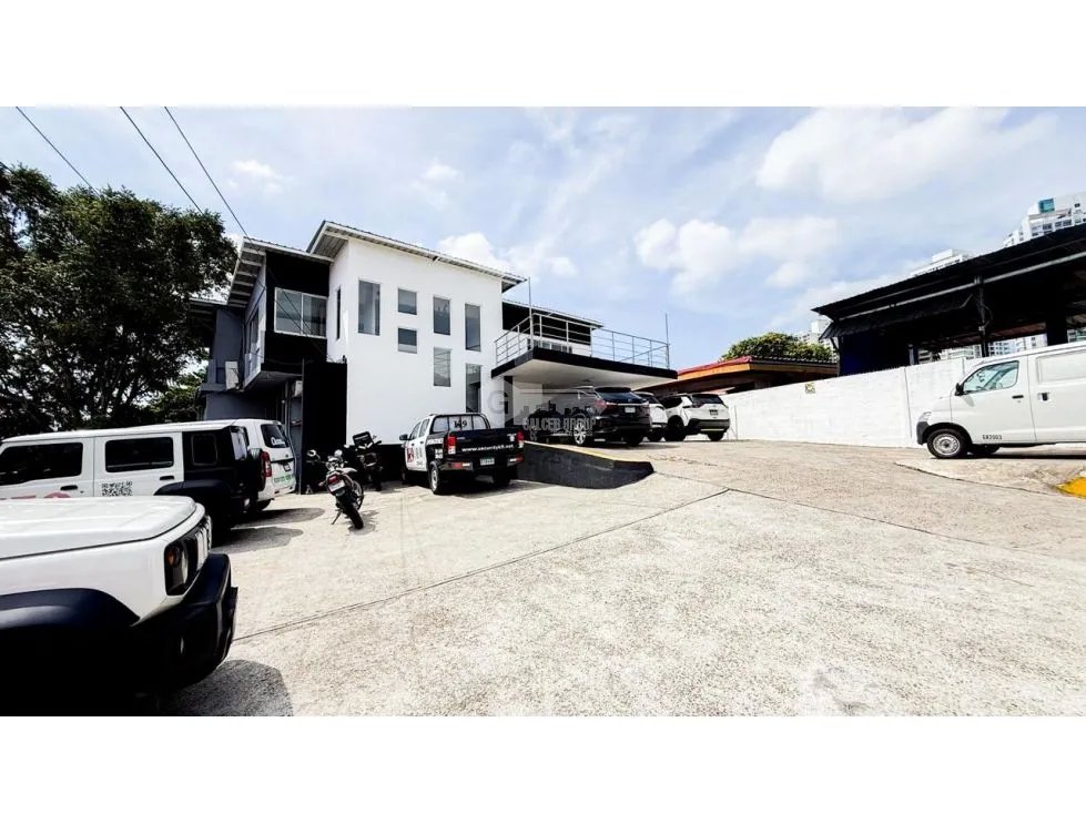 SE VENDE AMPLIO EDIFICIO COMERCIAL EN BETANIA 1,000 M2 4 PISOS