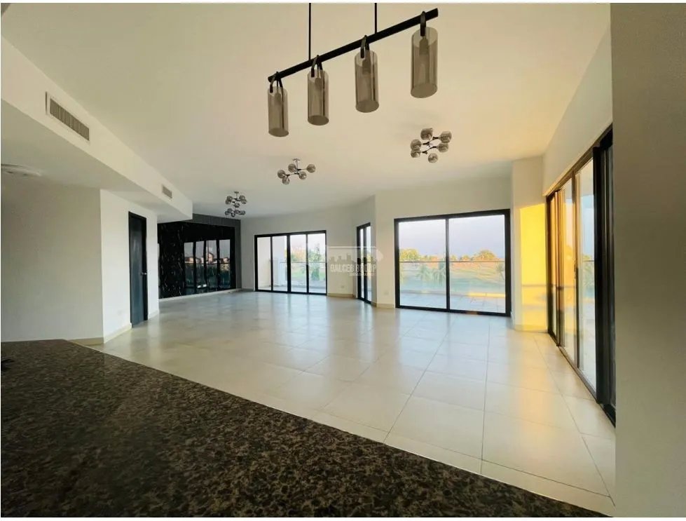 SAN CARLOS VISTAMAR PH LAS OLAS II 313M 3 HABITACIONES YG