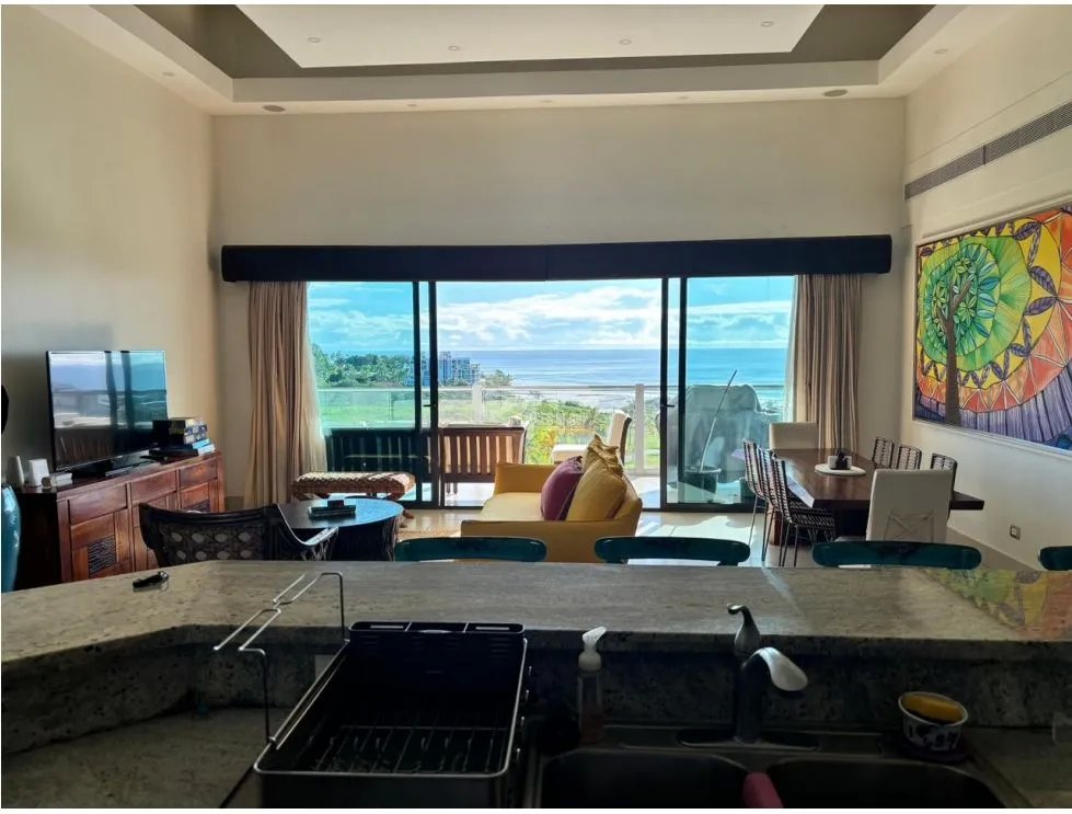 SE VENDE APARTAMENTO EN SAN CARLOS CASAMAR 215M VISTA AL MAR AMOBLADO