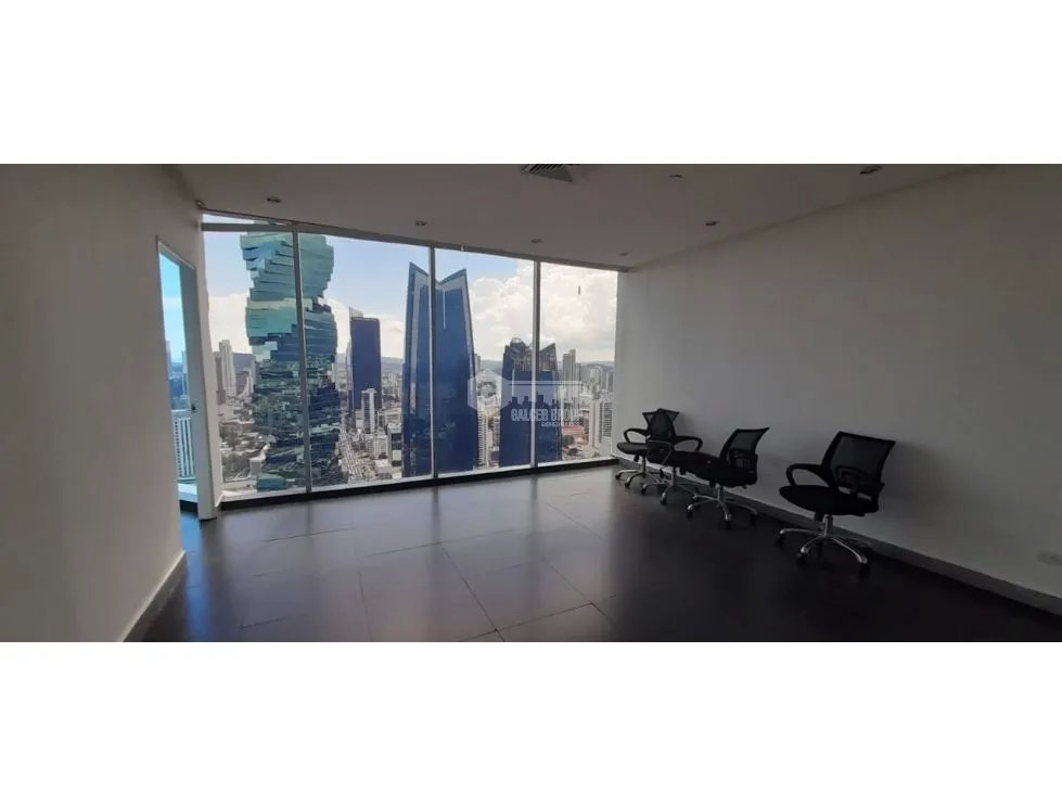 CALLE 50 / TORRE GLOBAL BANK / OFICINA / 320M2 / CON DIVISIONES