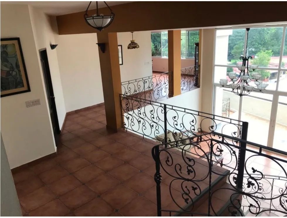 SE VENDE CASA EN VILLA DE LAS FUENTES DE 473M  2 NIVELES CON JACUZZI