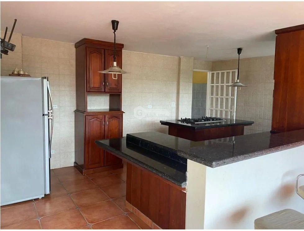 VILLA DE LAS FUENTES / 473M / 2 NIVELES / JACUZZI / 5 HABITAC