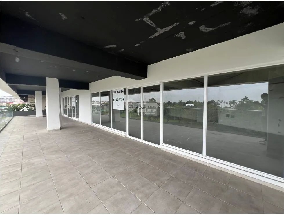 Commercial Space for sale in Bella Vista