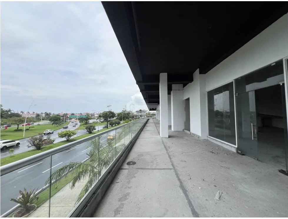 Commercial Space for sale in Bella Vista