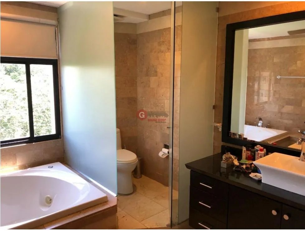 SE VENDE APARTAMENTO EN PH ELITE DE 3 HABITACIONES  Y 3 PARKING