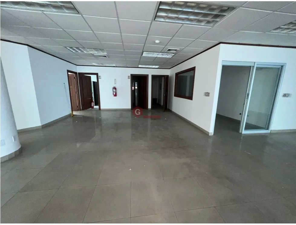 OFICINA / MARBELLA / TORRE PLAZA BANCO GENERAL / 514m2 / VISTA AL MAR