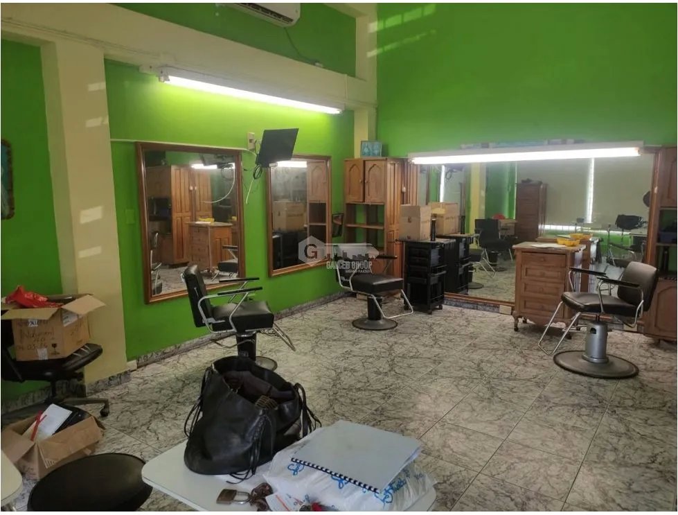 LOCAL / EL CARMEN / 44.5 M2 / EDIFICIO LOSARCOS / EN AVENIDA PRINCIPAL