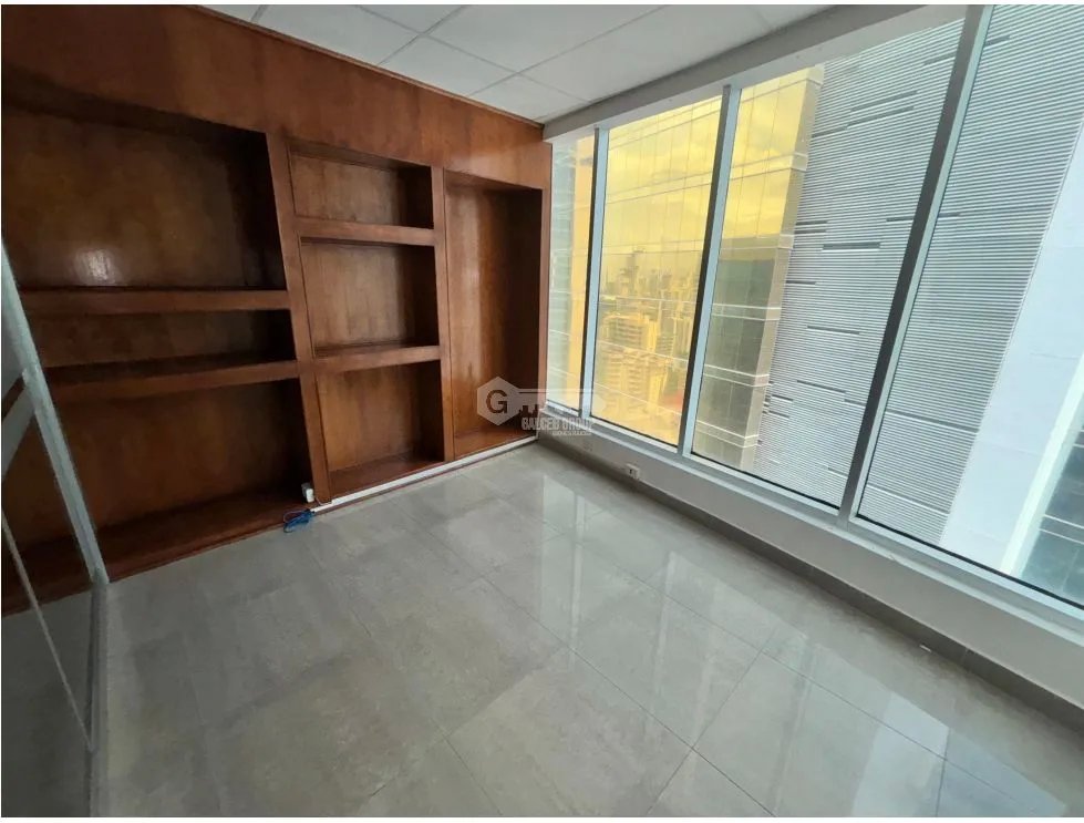 TORRE BANESCO / OCEAN BUSINESS PLAZA / MARBELLA / 103m / DIVISIONES