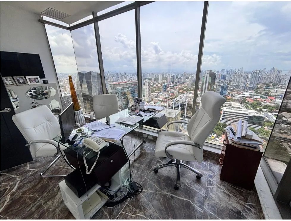 OFICINA / PH TWIST TOWER / 93m2 / CON DIVISIONES / AMOBLADA