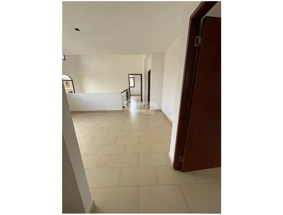COSTA SUR / RESIDENCIAL EL DORAL / 392M2 / 4 HABITACIONES