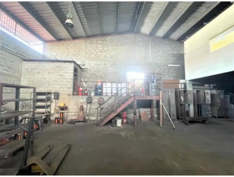 GALERA COMERCIAL / CON OFICINA / RIO ABAJO / 505M2