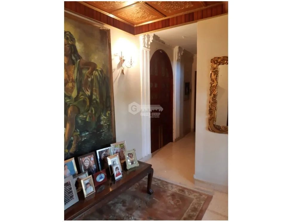 SAN FRANCISCO / VILLA LILLA / 570M2 / 2 NIVELES / TERRAZA / BALCON