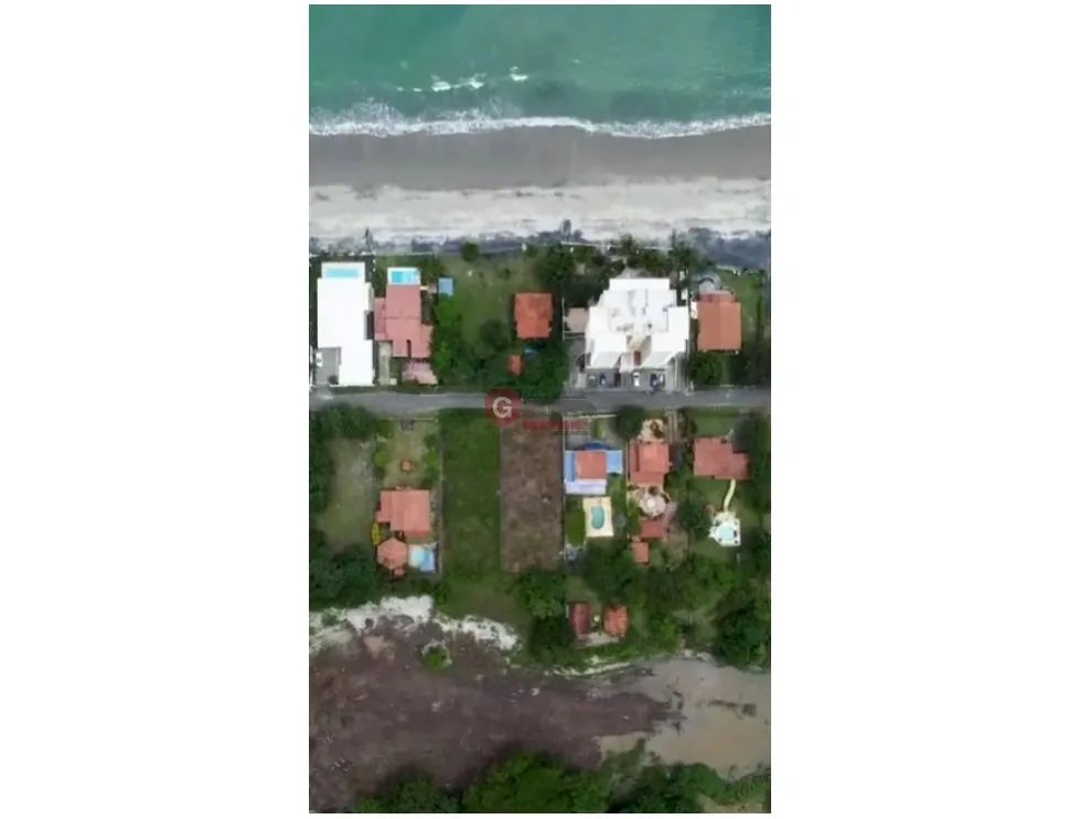 TERRENO / MALIBU / 1000m2 / SEGUNDA LINEA DEL MAR / CERCADO
