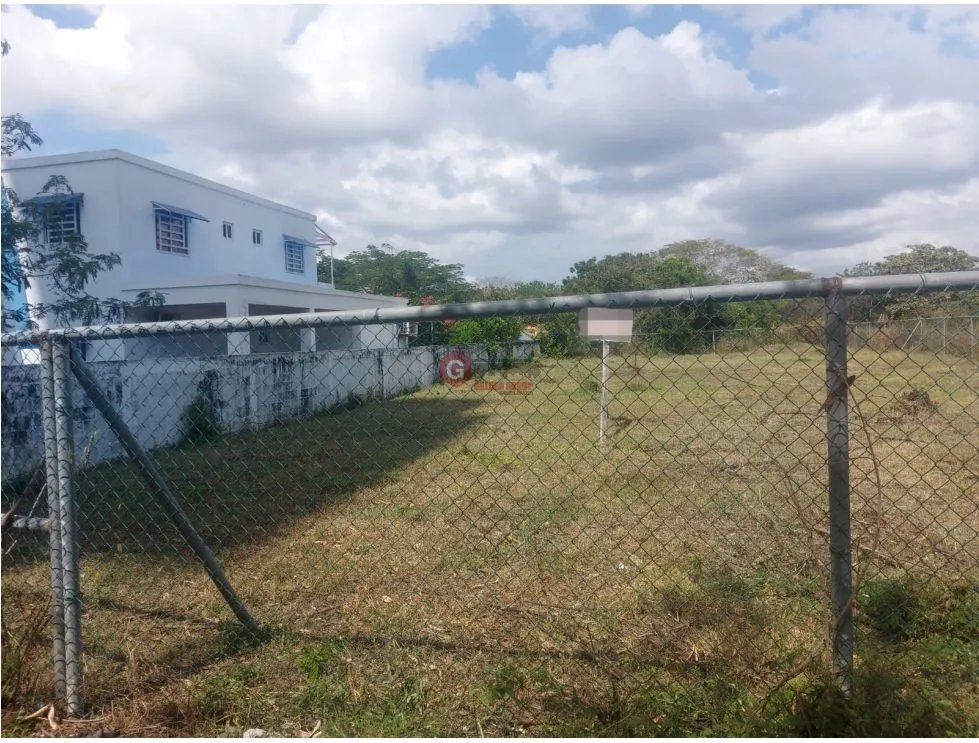 TERRENO / MALIBU / 1000m2 / SEGUNDA LINEA DEL MAR / CERCADO