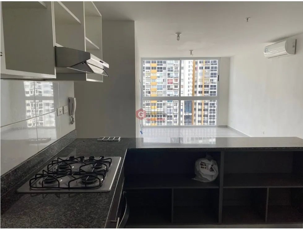 TUMBA MUERTO / PH AVIÑON TOWERS  /  77M / 3 HABITACIONES  / CENTRICO