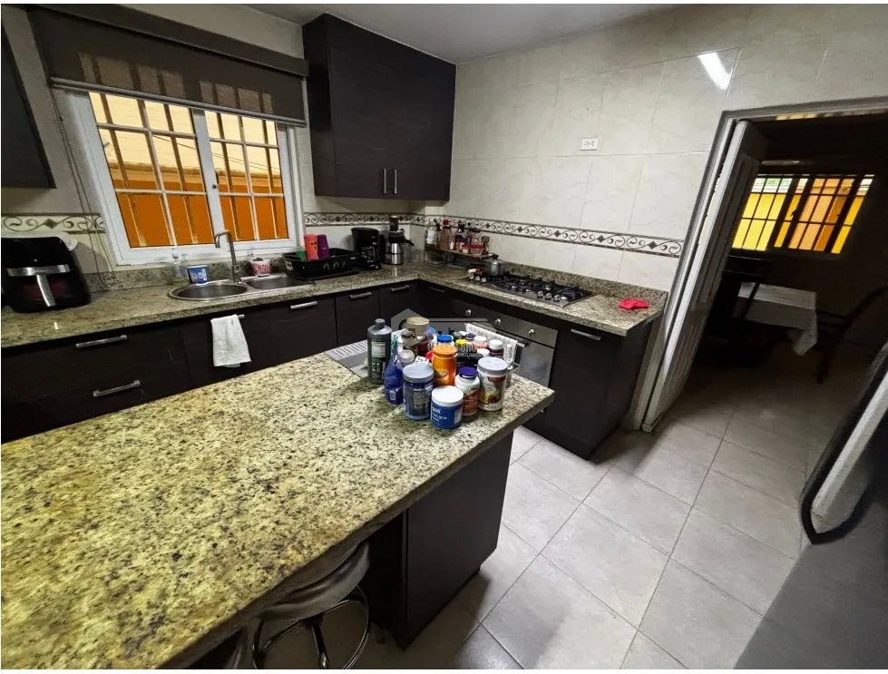 ANCON / RES. LAS HUACAS / RAINFOREST VILLAGE / 5 HAB / 450M2 / GANGA