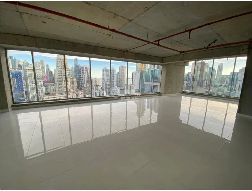 LUJOSA OFICINA / CALLE 50 / TORRE PBH / 622 M2 / A ESTRENAR / VACIA
