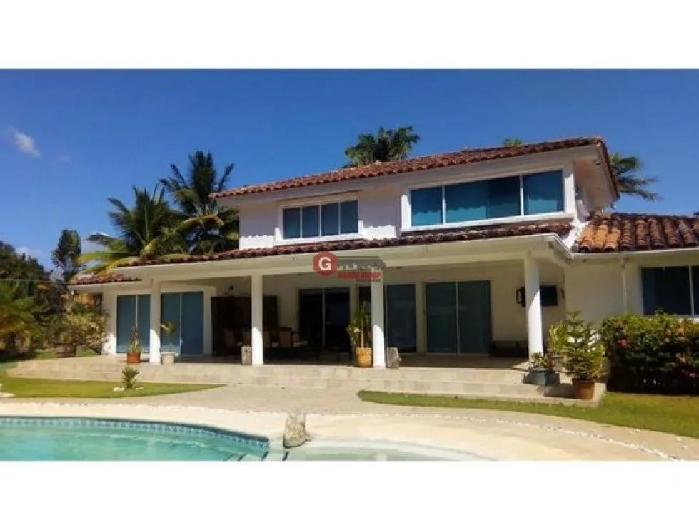 CORONADO / URBANIZACION CLUB DEL GOLF / 3 RECAMARAS / 2,450 M2