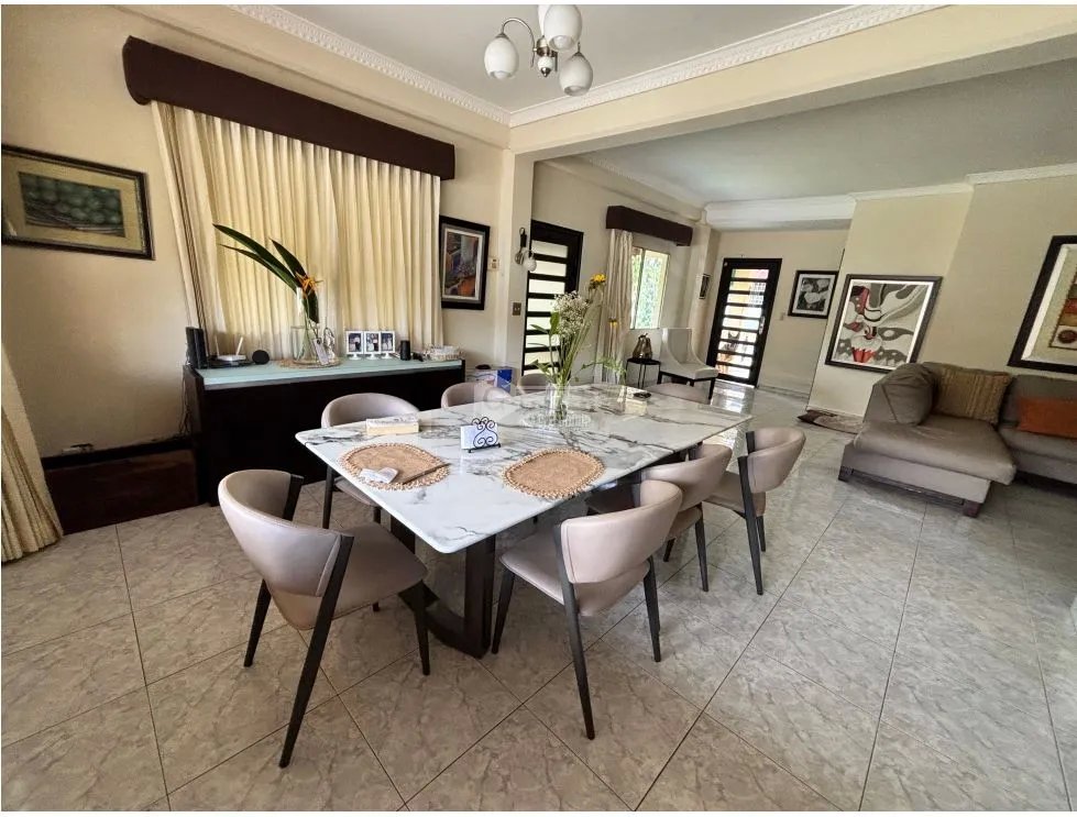Single Family House for sale in Albrook