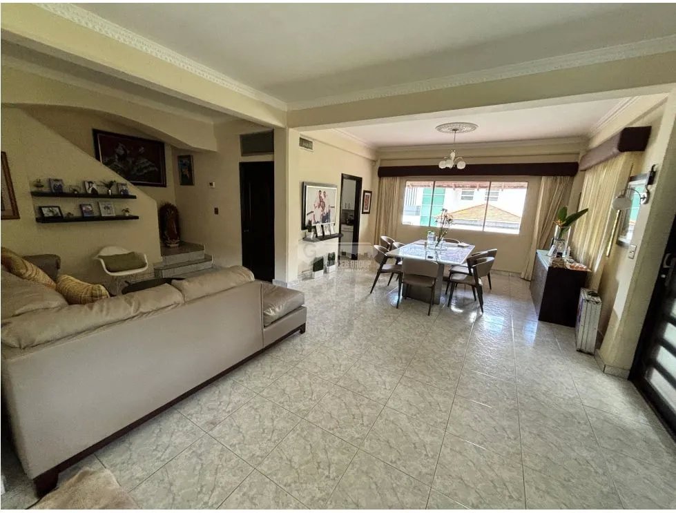 Single Family House for sale in Albrook