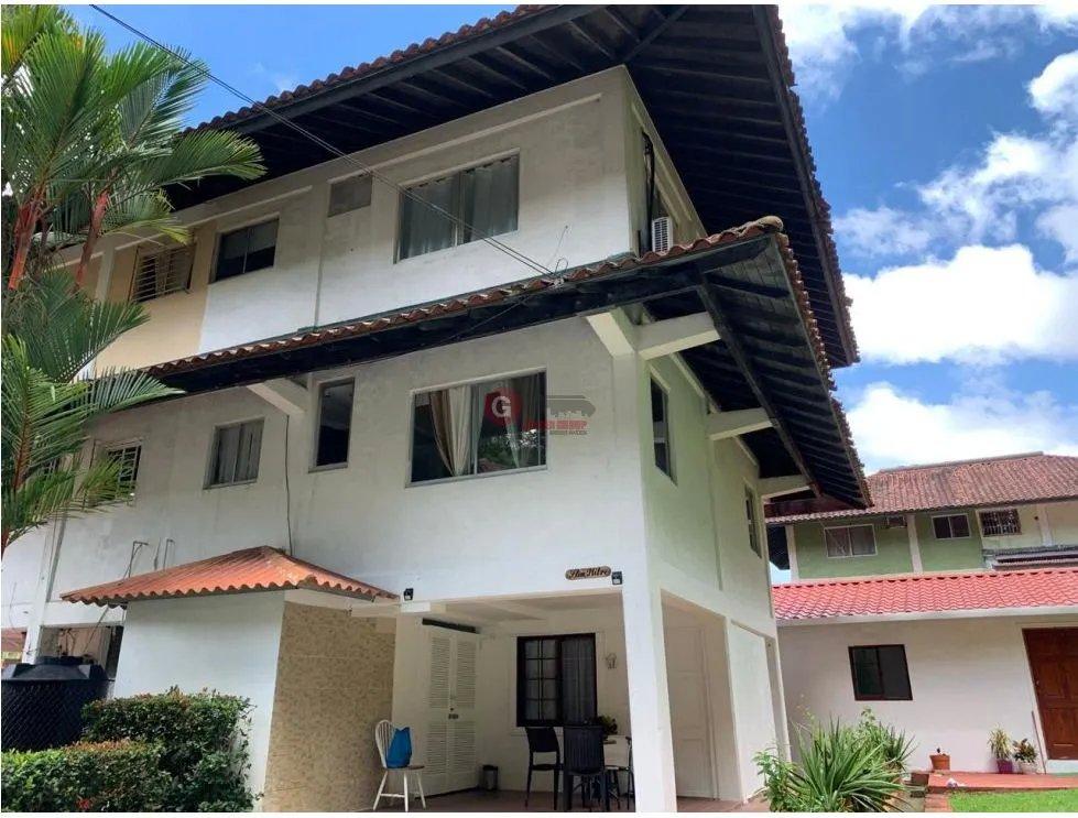 GANGA / COLON / CRISTOBAL / ESPINAR / CASA + 2 APARTAMENTO / 320 M