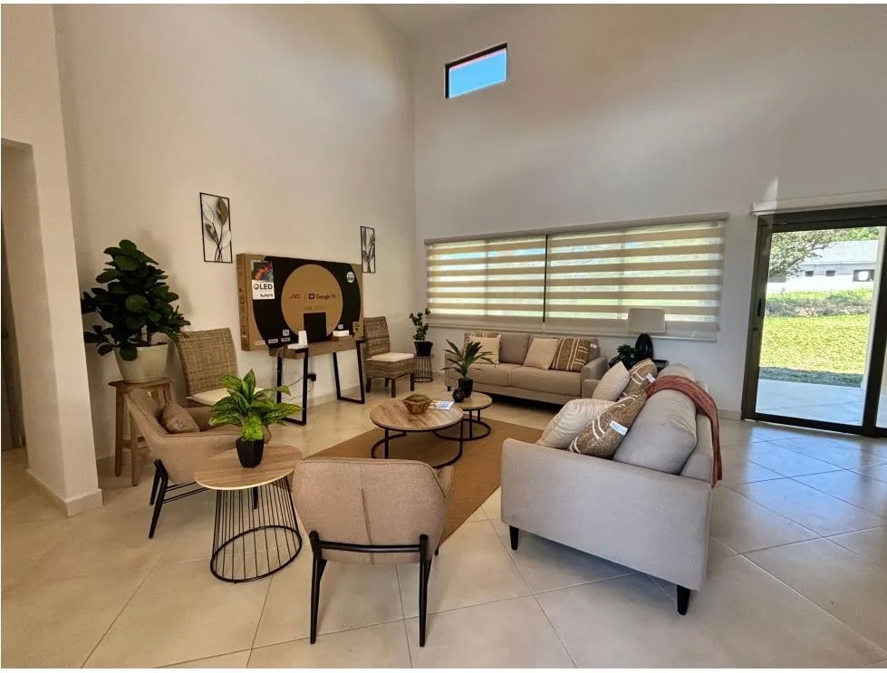 BOQUETE COUNTRY CLUB / 1704M2 / 2 HABITAC /  2 BAÑ / AMPLIO JARDIN