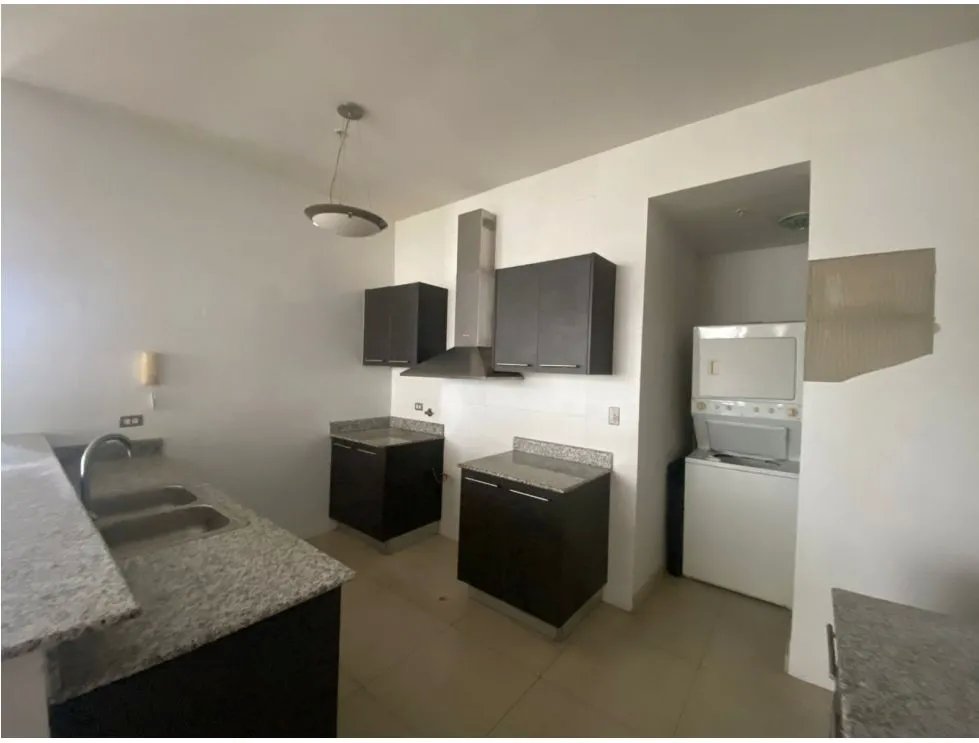 SAN FRANCISCO / QUADRAT / 115M2 / 1 HABITACIÓN / BALCON / VISTA AL MAR