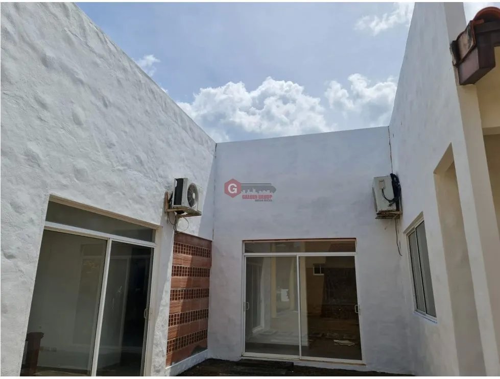 PLAYA MALIBU / RES. MALIBU VILLAS / 890m2 / 2 HABITACIONES / VACIO