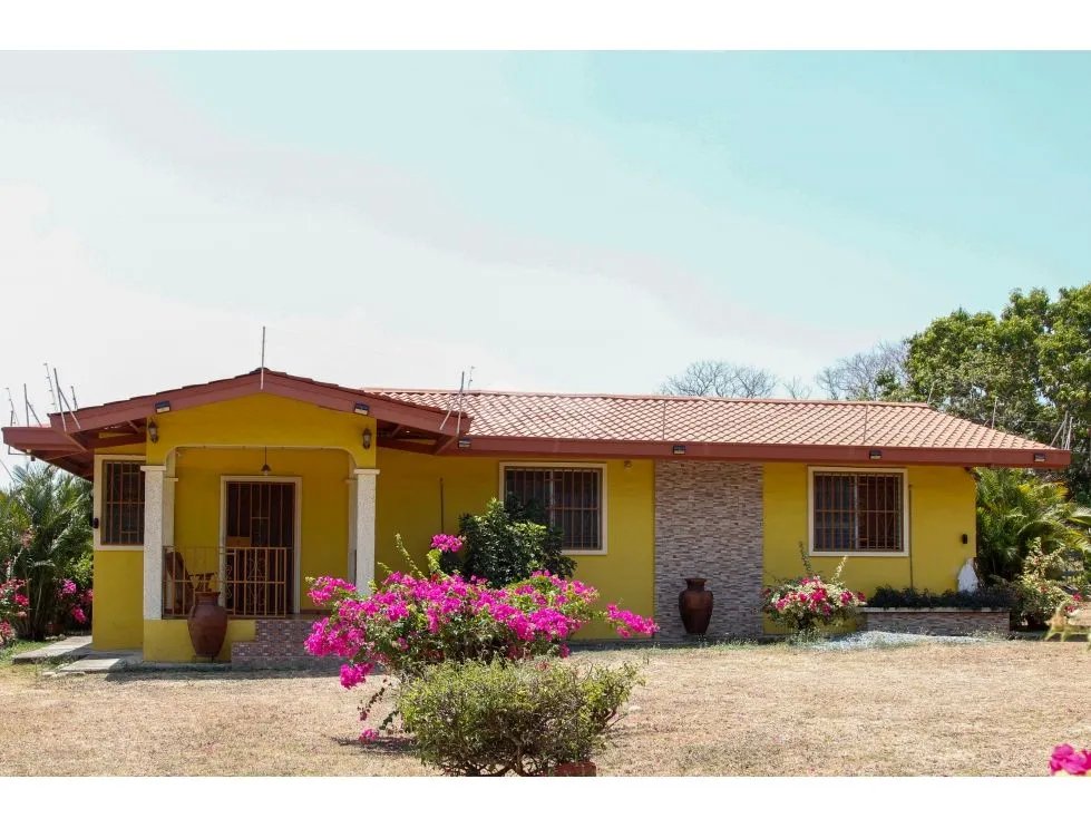 PENONOME / RIO GRANDE / 2000 M2 / CASA CAMPESTRE / AMOBLADA