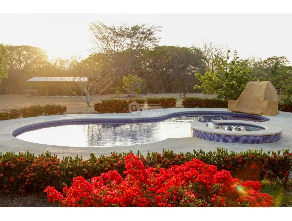 PENONOME / RIO GRANDE / 2000 M2 / CASA CAMPESTRE / AMOBLADA