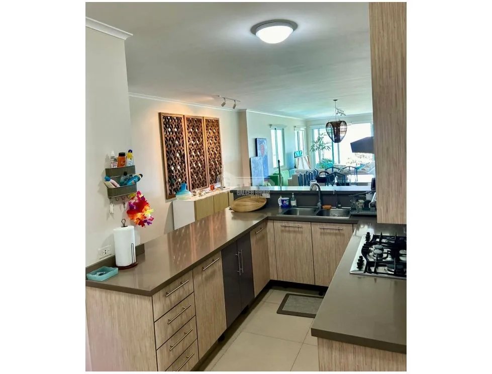 COCLE / BIJAO BEACH  / 210 M2 / AMOBLADO / BALCON / FRENTE AL MAR